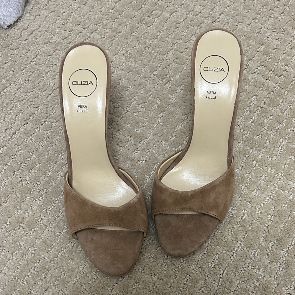 Women's Tan Leather Slide Sandals